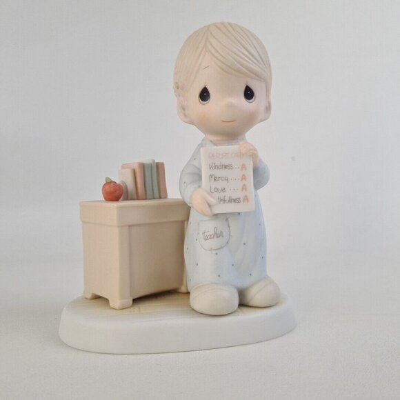 Precious Moments 12300 LOVE NEVER FAILS Last Forever Porcelain Figurine - Picture 1 of 8